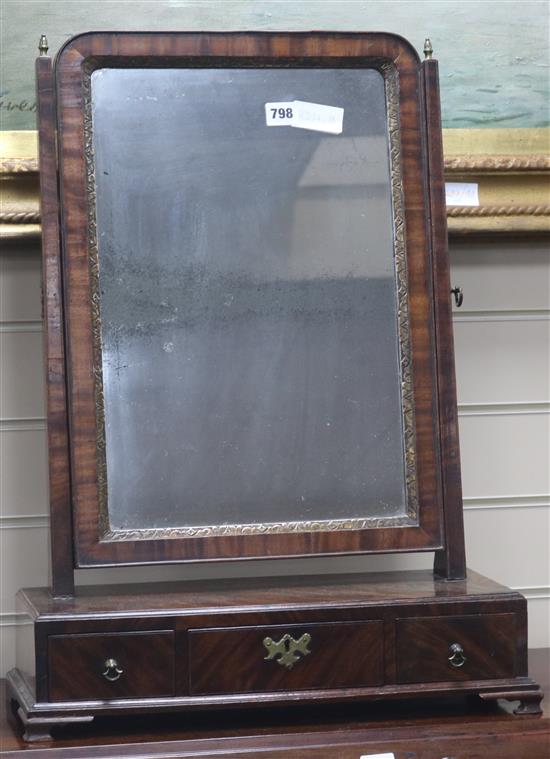 A George II mahogany toilet mirror, W.49cm